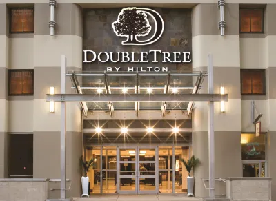 DoubleTree by Hilton Hotel & Suites Pittsburgh Downtown Hotels in 