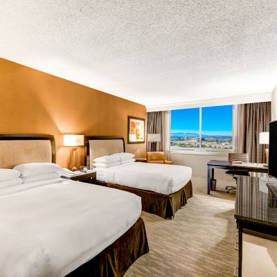 兩張雙人床一室套房（帶梳化床） 費拉安那翰飯店 - 逸林飯店優惠