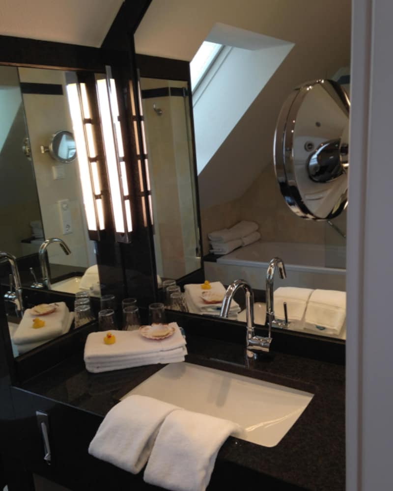 家庭四人房带独立浴室