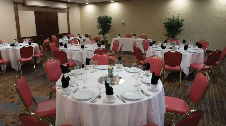 DoubleTree Suites by Hilton Hotel Tucson - Williams Center Dining/Restaurant