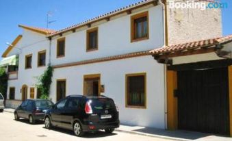 6 Bedrooms House with Enclosed Garden at Ivanrey