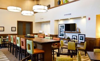 Hampton Inn & Suites Salinas