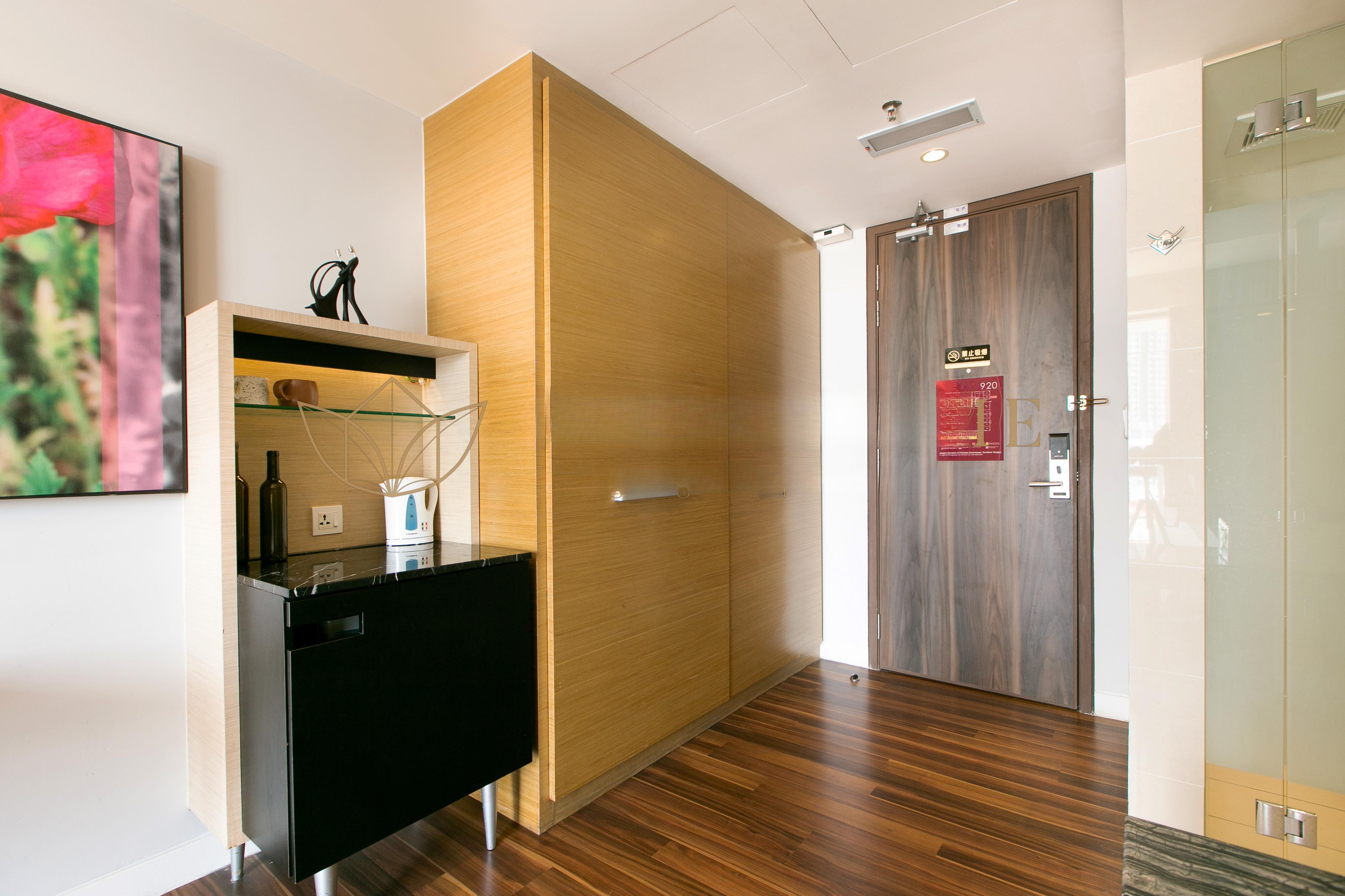 尊貴特大號床套房