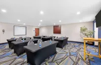 Microtel Inn & Suites by Wyndham Columbus North
