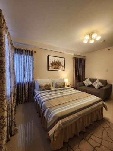 享有游泳池景致的一室公寓