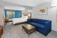 Holiday Inn Express & Suites CARMEL NORTH - WESTFIELD by IHG
