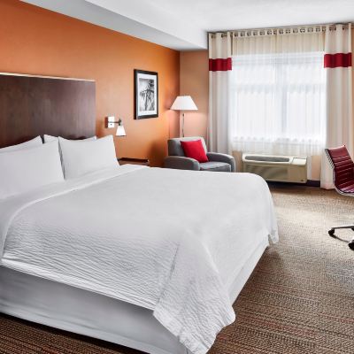 特大床房 巴里福朋喜來登酒店優惠