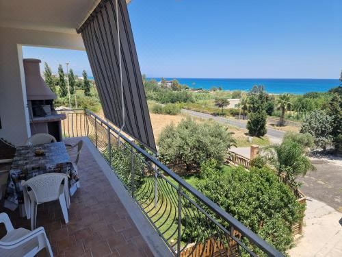 Nina's House 4 a 300 mt Dal Mare Apartment With Sea View