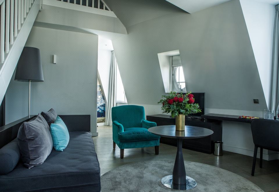 Hotel Indigo PARIS - OPERA by IHG1 Queen Bed 1 Bedroom Duplex Suite With Single Sofa Bed With Eiffel Tower View