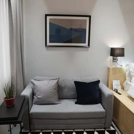 Radlett Residences Hotel - Tuguegarao Отели в г. Кагаян