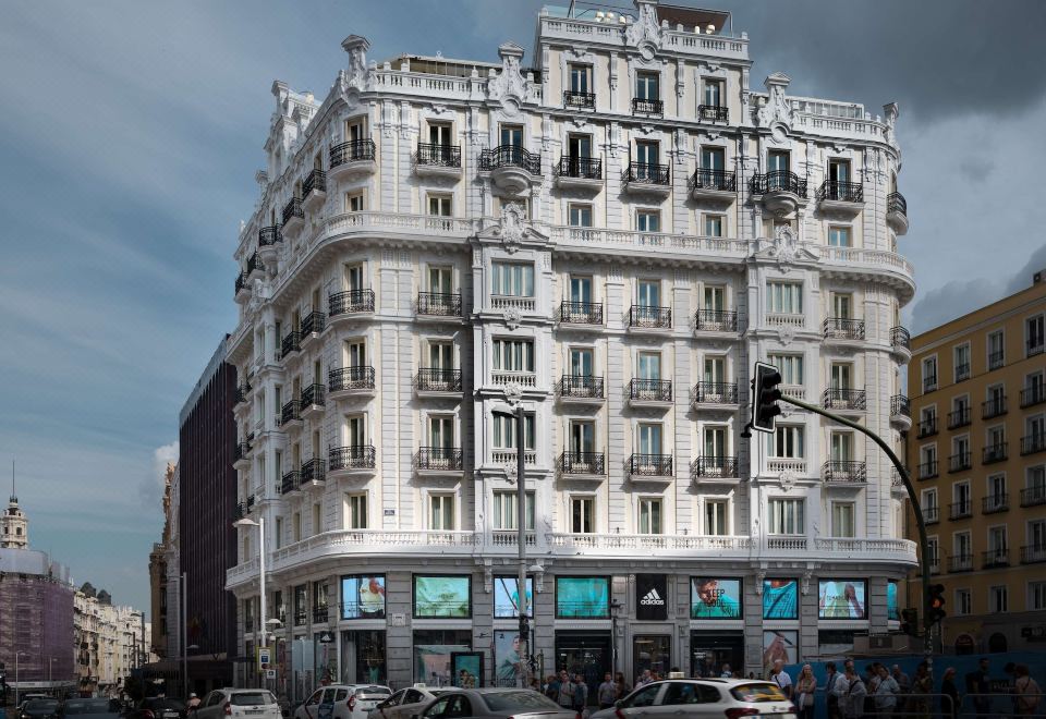 NH 컬렉션 마드리드 그란 비아