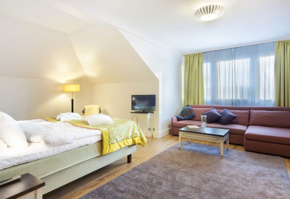 Hämeenkylä Manor Junior Suite