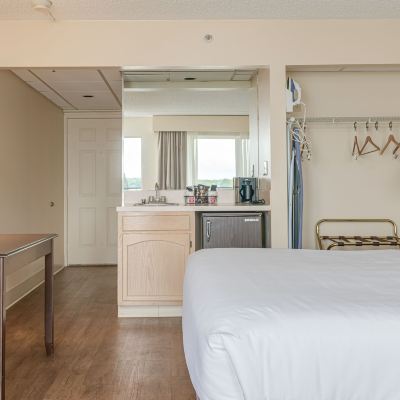 King Room With Sofa Bed And Kitchen Bonnie Castle Resort & Marina Promo Code