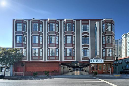 Hotel Fiona – No Resort Fee