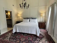 The Carriage House of Corinth is a remodeled home with loads of charm Hotel di Corinth