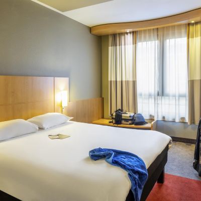 雙人床房 宜必思布魯塞爾中心火車南站飯店優惠