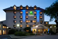 Holiday Inn Express 波士頓沃爾瑟姆