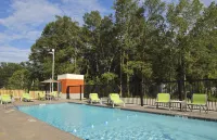 Holiday Inn Express & Suites COLUMBUS NORTH by IHG
