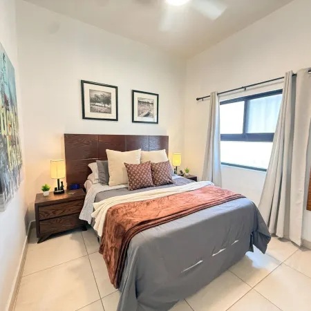 Ajijic 1 Bedroom Guesthouse -Walk To Everything -Patio -Bikes - Pickleball Court