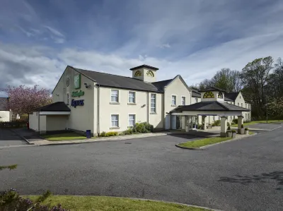 Holiday Inn Express GLENROTHES by IHG Hotele w: 