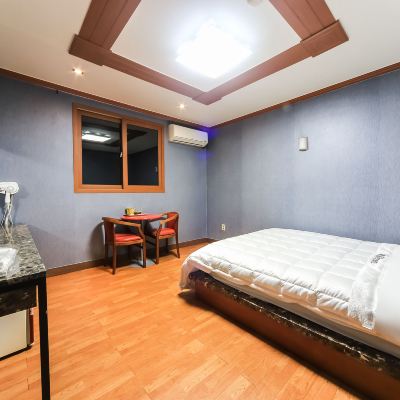 스탠다드 더블룸 Geojedo Gohyeon Manhattan 쿠폰