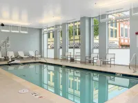 Element Hampton Peninsula Town Center Hotel di Hampton