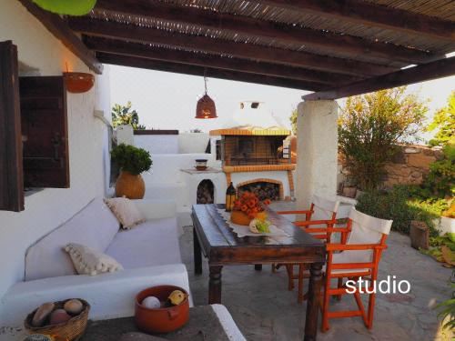 带露台一室公寓