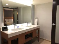Hyatt Place Chicago O'Hare Airport
