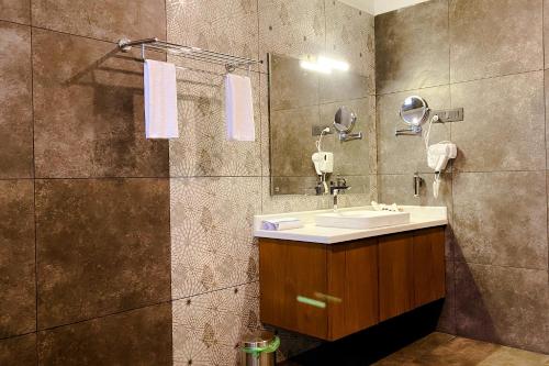 带按摩浴缸的蜜月小屋