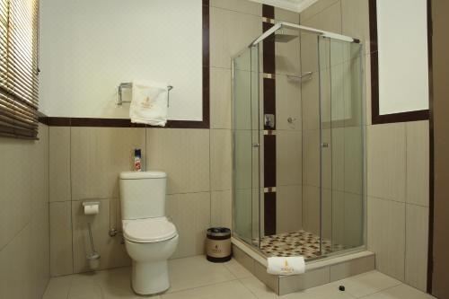 Rekky Signature Guesthouse Queen Room with Pool View