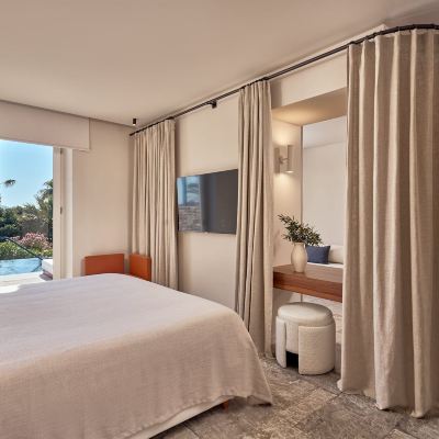 Premium Suite Sea View with Private Pool