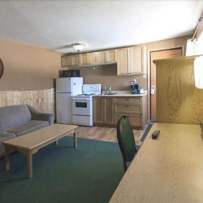 Room, 1 Queen Bed with Sofa Bed, Kitchenette Howey Bay Motel & Restaurant Promo Code