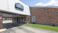 Sunrise Inn Williamstown Hotels in 