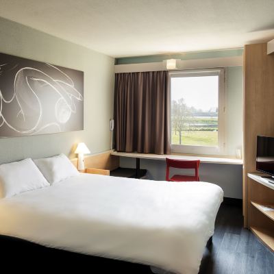 Standard Room with Double Bed ibis Avranches Baie du Mont-Saint-Michel Promo Code
