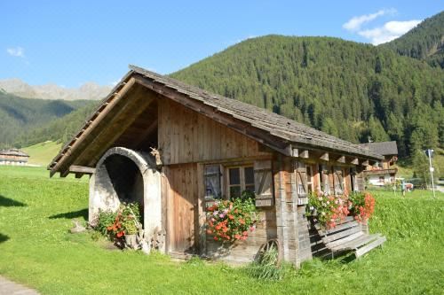 高级一卧室带阳台公寓