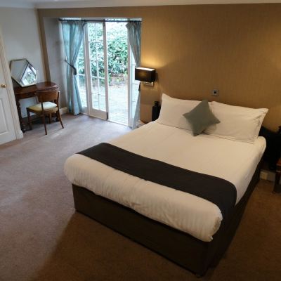 One-Bedroom Superior Double Room Cantley House Hotel Promo Code