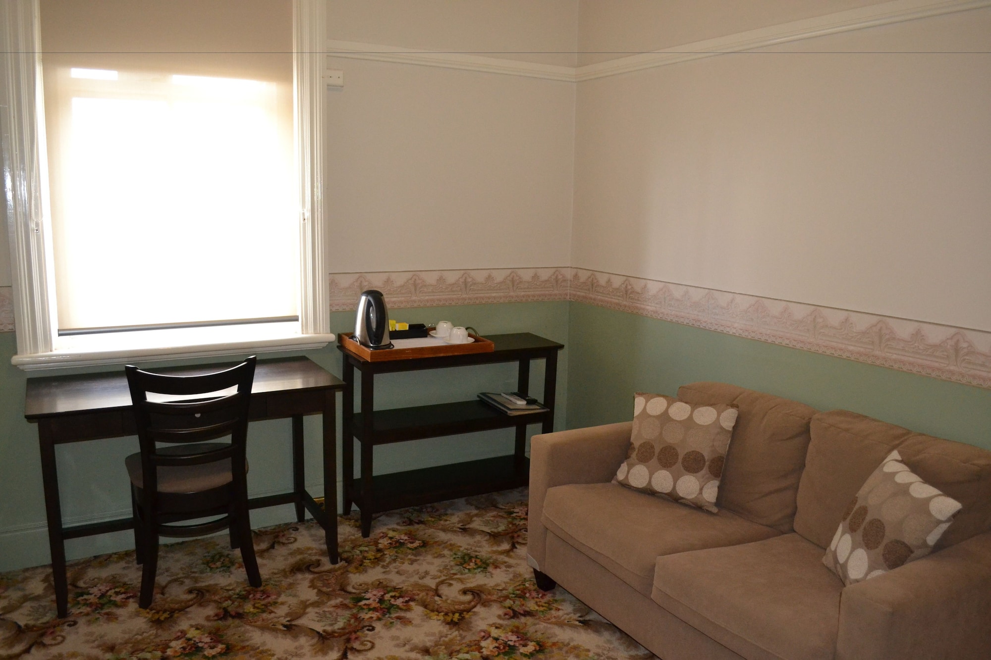 标准房，禁烟（大床套房）