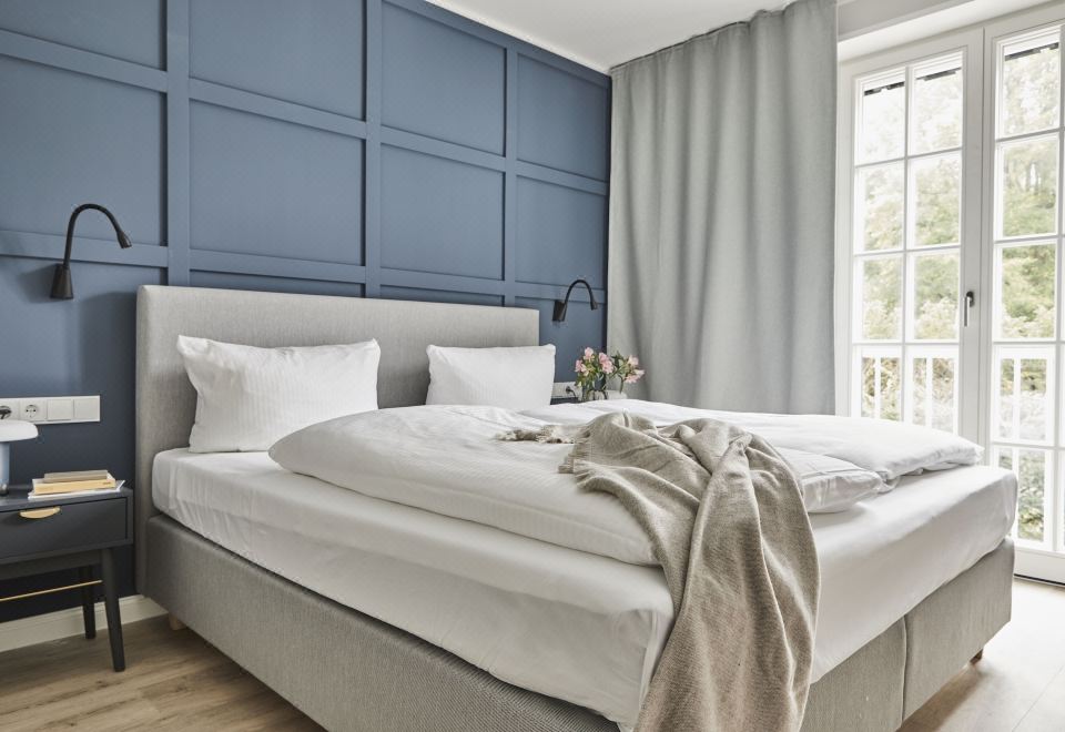 主套房带蒸汽浴和阳台