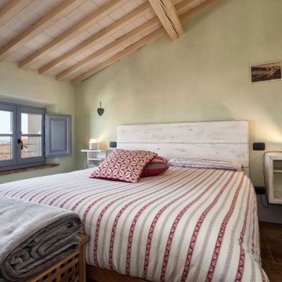 Valdorcia Room Scalette di Piazza B&B Promo Code