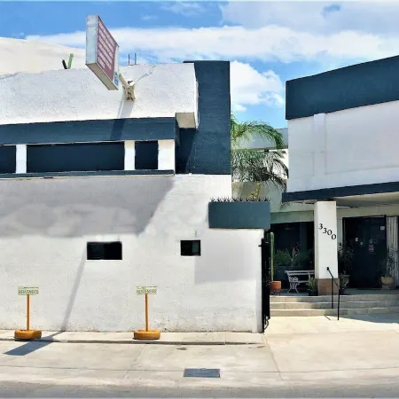 Hotel Laguna Inn