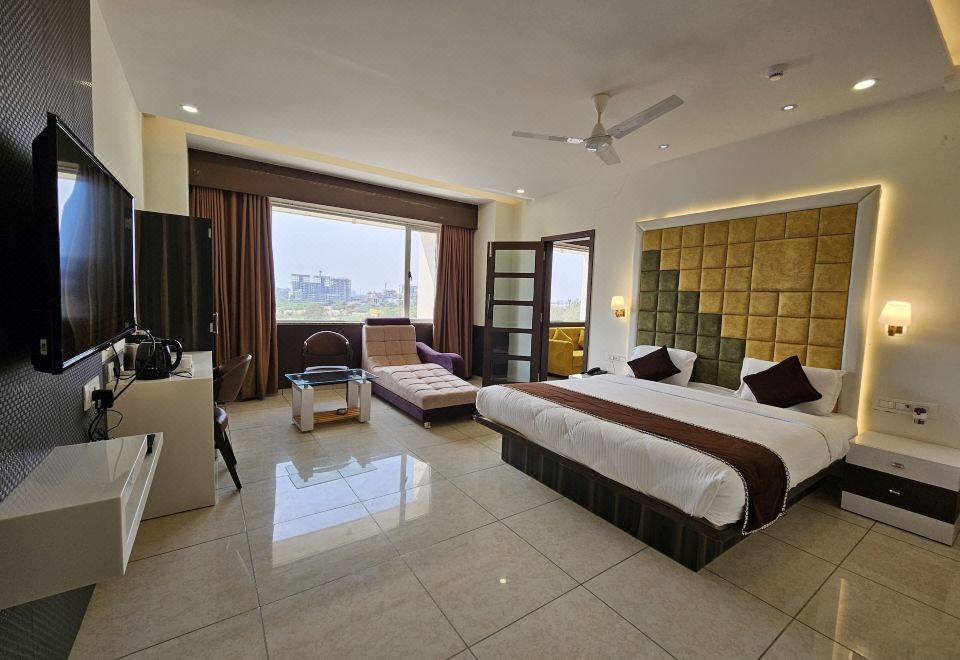 Hotel Grand Darshan Vadodara - Housity