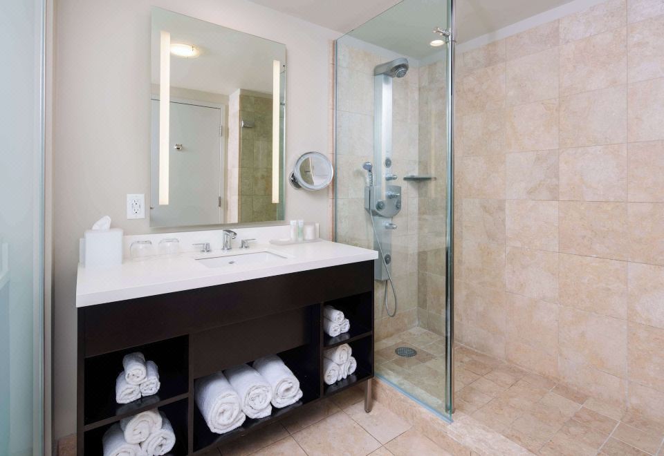 1张特大床 转角房 地标景观