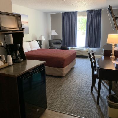 Standard Queen Room McCoy's Inn Promo Code