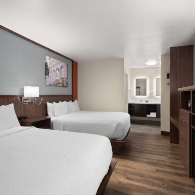 2 Queen Beds, Superior Room, Non-Smoking Days Inn by Wyndham Prescott Promo Code