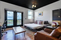 Raven Inn Whitehorse Hotels in 