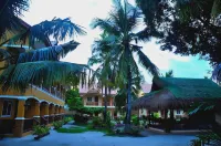 Slam's Garden Dive Resort