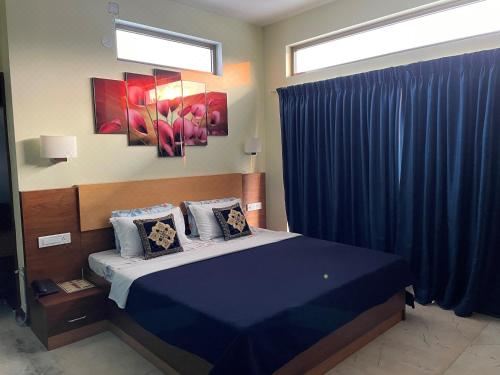 特大床套房带阳台