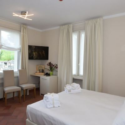 Panoramic Double or Twin Room, 1 King Bed, Lake View (Basic Vista Lago-Margherita)