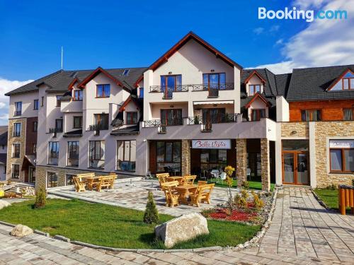 豪华特大床一室房