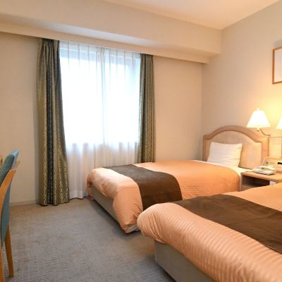 ステーションサイドツインルームA 宝塚ワシントンホテル クーポン